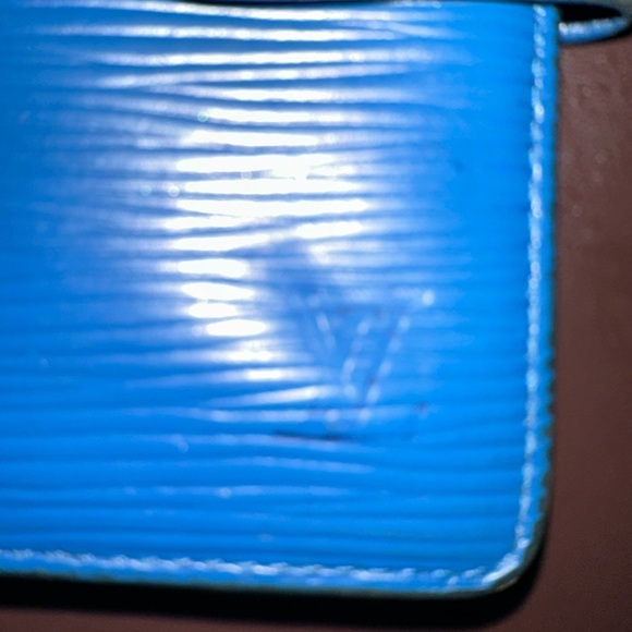 Louis Vuitton Epi Authentic wallet Eclectic Blue GUC - Picture 7 of 15